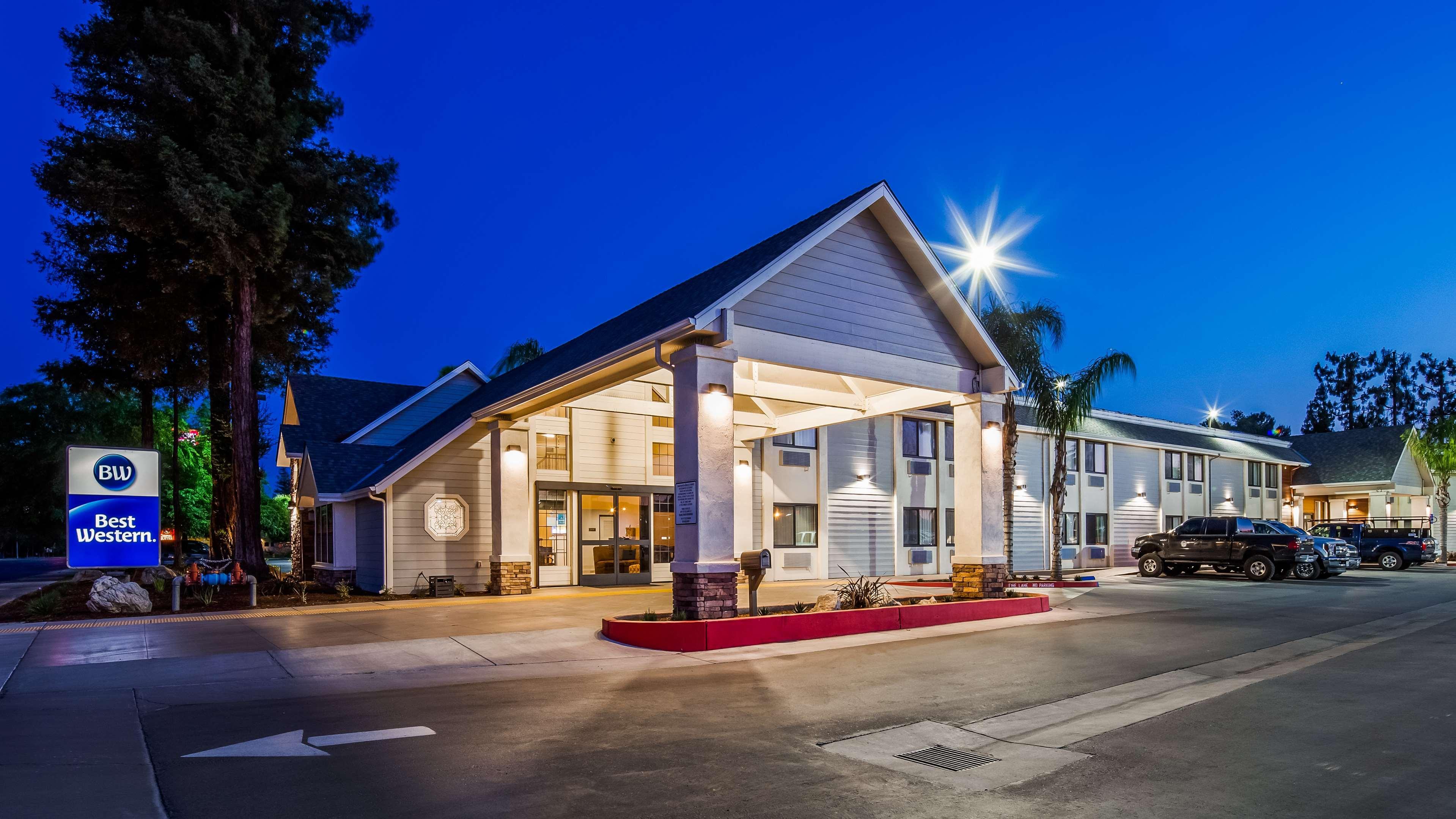 Hotel Western Town & Country