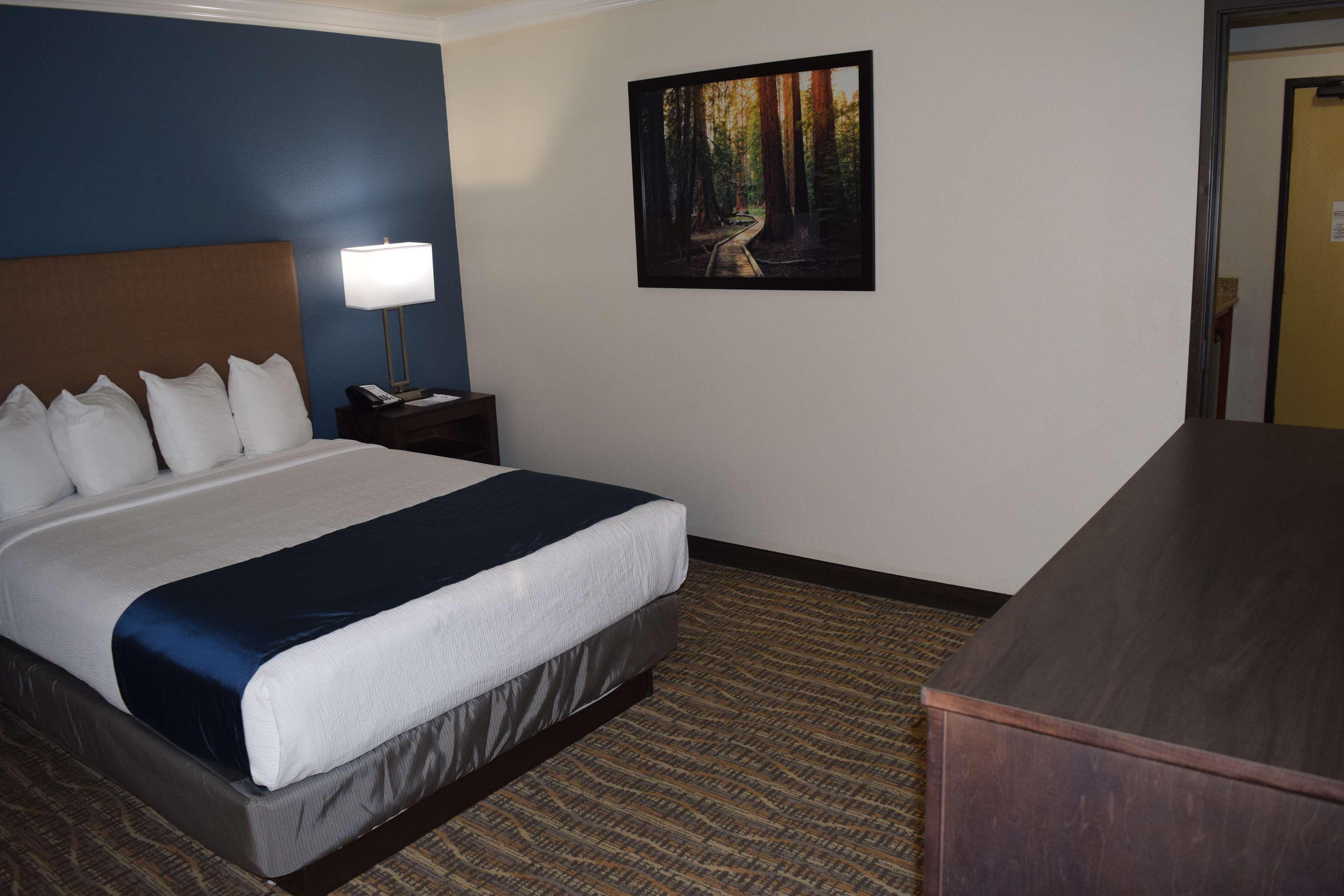 Hotel Western Town & Country